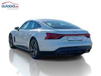 Pogled od pozadi levo