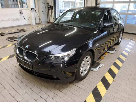 Náhled zpředu zleva