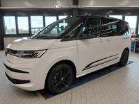 Pogled od napred levo