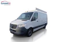 Pogled od napred levo