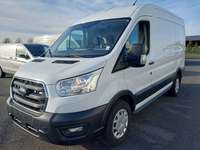 Pogled od napred levo