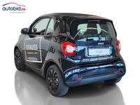 Pogled od pozadi levo