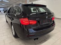 Vaade tagant vasakult