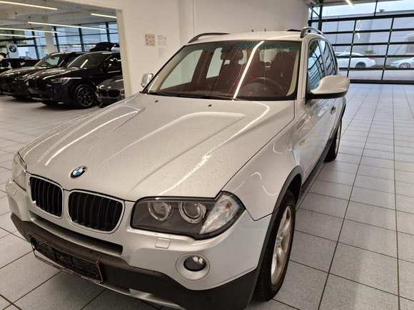 Pogled sprijeda lijevo