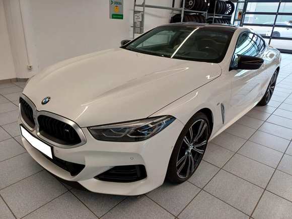 Pogled sprijeda lijevo