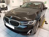 Pogled sprijeda lijevo