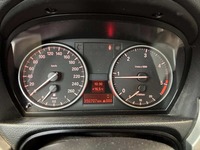 Pogled na kombinirani instrument