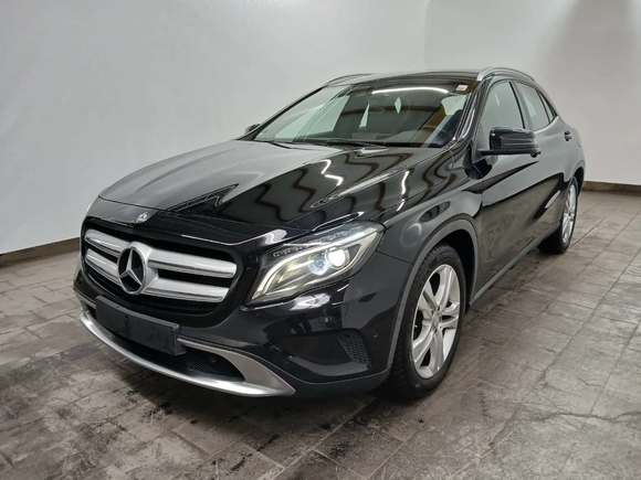 Pogled od napred levo