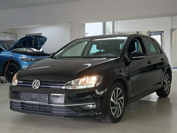 Náhled zpředu zleva