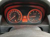 Pogled na kombinovani instrument