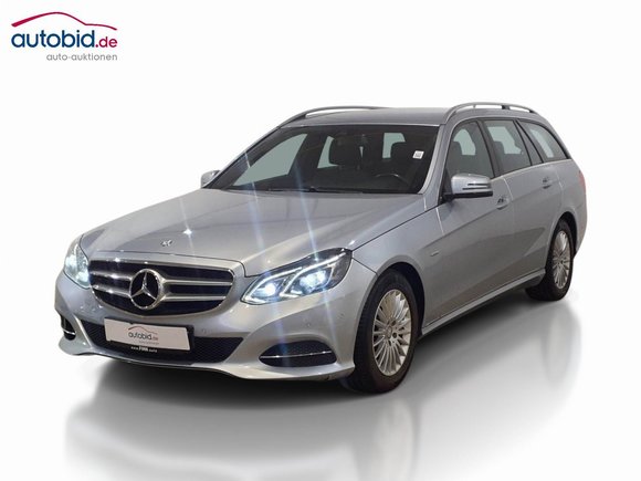 Вид спереди слева