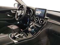 Вид на салон