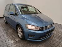 Pogled sprijeda desno