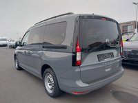 Vaizdas iš galo kairės