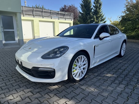 Vaizdas iš priekio kairės