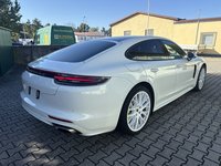 Vaizdas iš galo dešinės