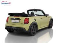 Pogled od pozadi desno