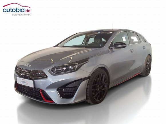 Pogled od napred levo