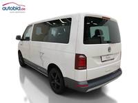 Вид сзади слева