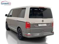 Вид сзади слева