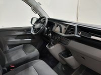 Вид на салон