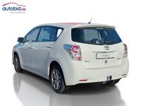 Вид сзади слева