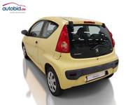 Вид сзади слева