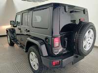 Vaizdas iš galo kairės