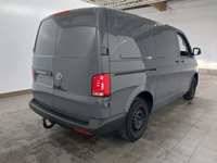 Pogled od pozadi desno