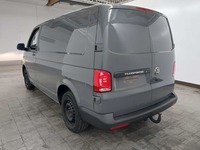 Pogled od pozadi levo