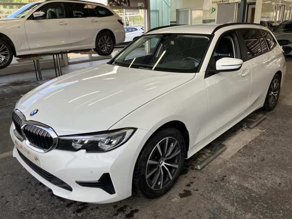 Pogled sprijeda lijevo