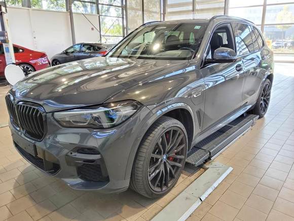 Pogled sprijeda lijevo