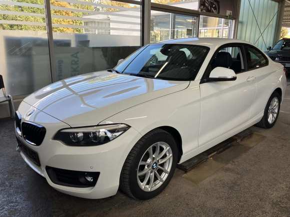 Pogled sprijeda lijevo