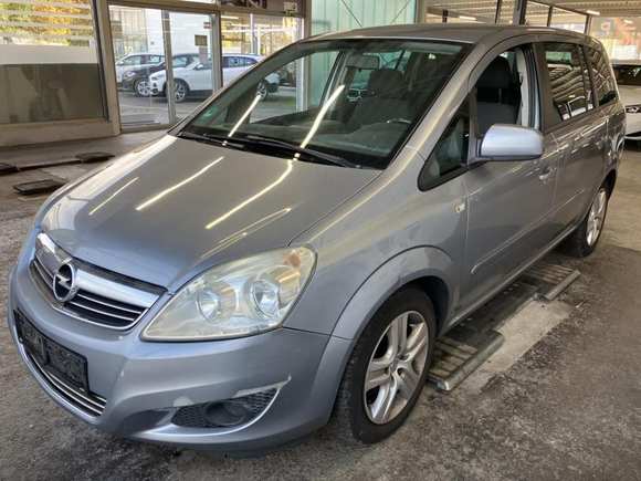 Pogled sprijeda lijevo