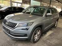 Pogled sprijeda lijevo