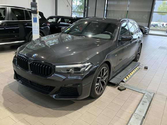 Pogled sprijeda lijevo