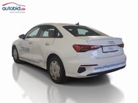 Vista traseira esquerda