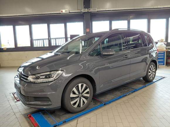 Vaizdas iš priekio kairės