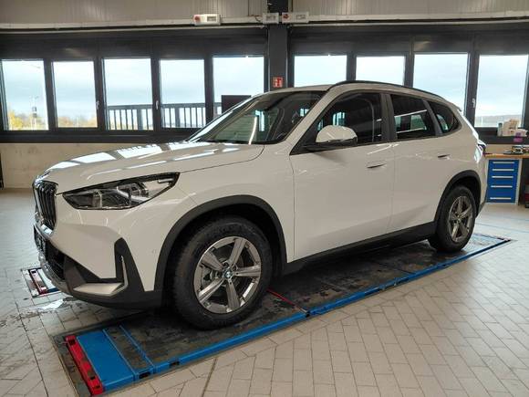 Vaizdas iš priekio kairės