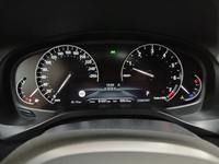 Pogled na kombinovani instrument