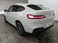 Pogled od pozadi levo