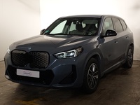 Vaizdas iš priekio kairės