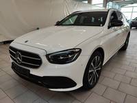 Pogled od napred levo