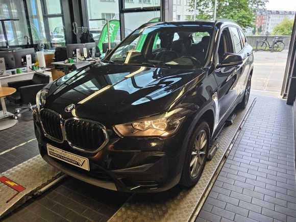 Вид спереди слева