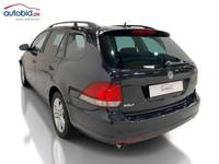 Pogled od pozadi levo