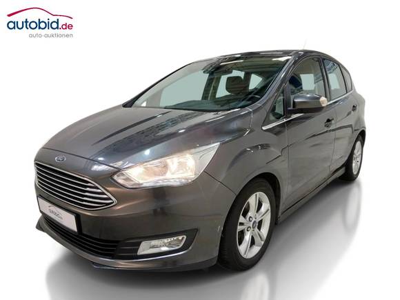 Pogled od napred levo