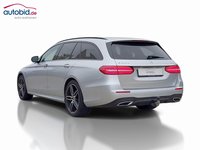 Pogled od pozadi levo