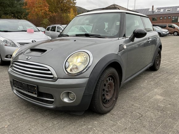 Vaizdas iš priekio kairės