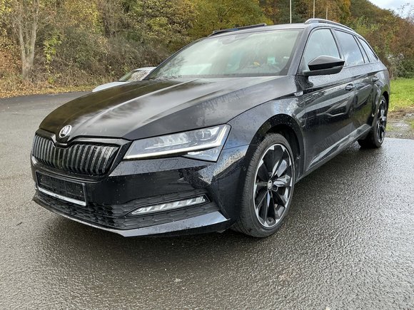 Vaizdas iš priekio kairės