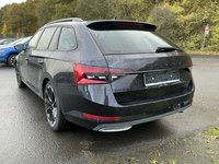 Vaizdas iš galo kairės